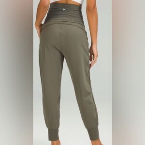 Lululemon Align Super-High-Rise Ribbed-Waist Jogger